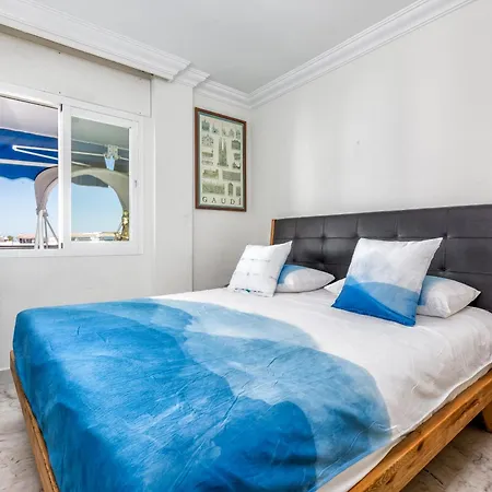 Lejlighed In Puerto Banus With Pool Views And Parking