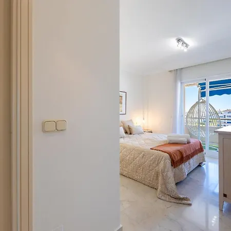 In Puerto Banus With Pool Views And Parking * Marbella