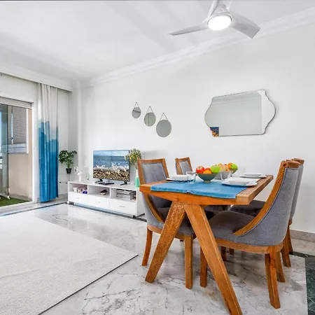 Апартаменты In Puerto Banus With Pool Views And Parking Марбелья